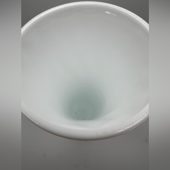 Vintage milk glass grapevine pattern vase. - Picture 5 of 11